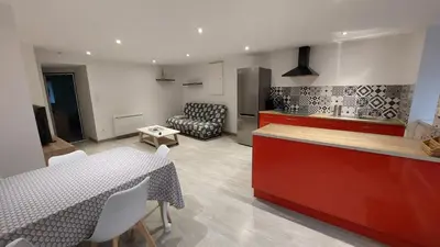 Cuisine ou kitchenette dans l'établissement Les Gîtes Ar Gwern - KerJade