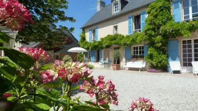 Jardin de l'établissement Les Volets Bleus