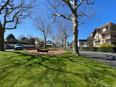 Jardin de l'établissement Studio lumineux Cabourg plage & commerces à pied