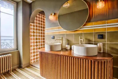Salle de bains dans l'établissement Villa Césune - maison de caractère face au port - 13 personnes