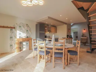 Cuisine ou kitchenette dans l'établissement Maison de campagne, animaux sur demande - 4 pers. - FR-1-497-258