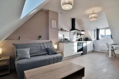 Cuisine ou kitchenette dans l'établissement Les Trois Rois 5 - Centre Avranches