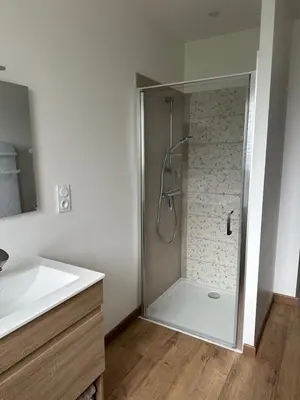 Salle de bains dans l'établissement Gîte bord de mer