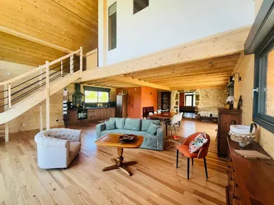 Coin salon dans l'établissement 2 houses for a large family or group