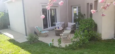 Jardin de l'établissement Maison des Hortensias