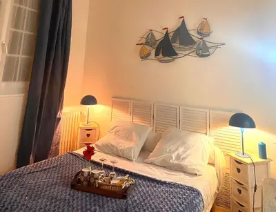 Un ou plusieurs lits dans un hébergement de l'établissement LES CHAMBRES de CATHERINE