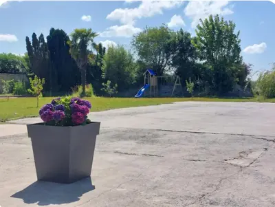 Jardin de l'établissement Gîte 5places LE PRE SALE avec jardin proche mont saint michel