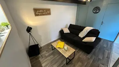 Coin salon dans l'établissement Gîte 5places LE PRE SALE avec jardin proche mont saint michel