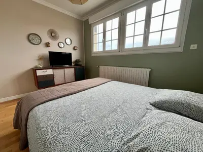 Un ou plusieurs lits dans un hébergement de l'établissement La Mésangère-Maison Normande à 150m de la Plage