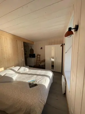 Un ou plusieurs lits dans un hébergement de l'établissement Pom Paille en Normandie