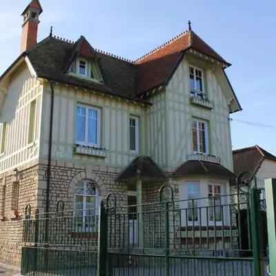 Villa Normande large house with private parking