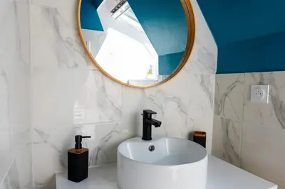 Salle de bains dans l'établissement Pont-d'Ouilly - Le Châtaignier