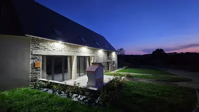 Jardin de l'établissement Pont-d'Ouilly - Le Tilleul