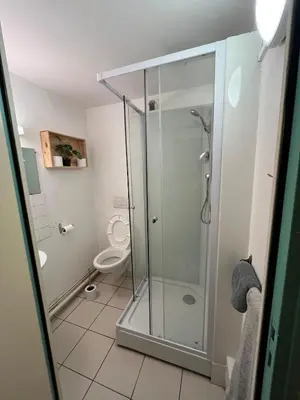 Salle de bains dans l'établissement Studio 9 en centre ville