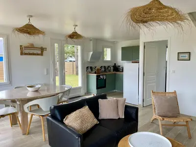 Cuisine ou kitchenette dans l'établissement Holiday Home Haus im Erdgeschoss in Strandnähe by Interhome