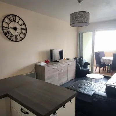Bel appartement avec vue sur l'hippodrome