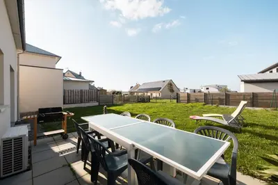 Jardin de l'établissement L'Albatros - Maison de vacances