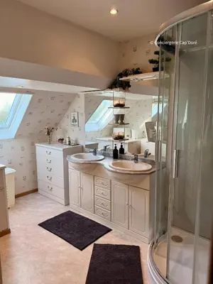 Cuisine ou kitchenette dans l'établissement La Bergerie - Le Grand Gîte - Surtainville