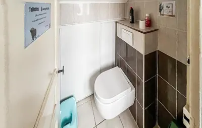 Salle de bains dans l'établissement Gîte Le Maliverney