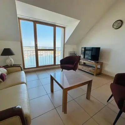 Télévision ou salle de divertissement dans l'établissement La Marée - Vue mer & port - T3 tout confort