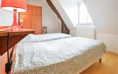 Un ou plusieurs lits dans un hébergement de l'établissement Awesome Home In Montchamp Valdalliere With Wifi