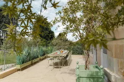 Jardin de l'établissement Domaine de l'Ormeau - Luxury Estate with Indoor Pool and Spa in Falaise, Normandy - Steps from William the Conqueror's Castle