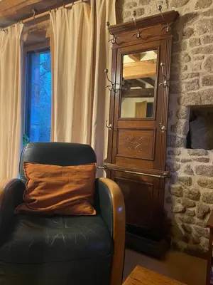 Coin salon dans l'établissement Domaine de Braffais