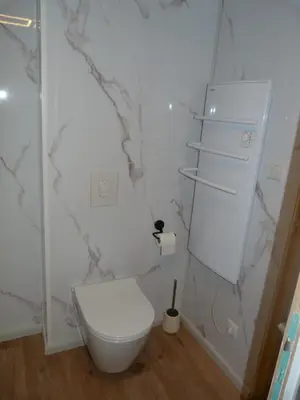 Salle de bains dans l'établissement Gite des 4 V