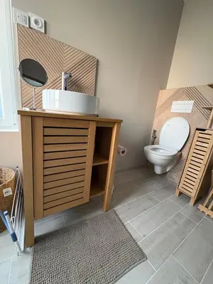 Salle de bains dans l'établissement La maison aux embruns - vue mer