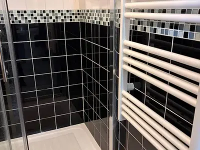 Salle de bains dans l'établissement Studio à Cabourg avec accès direct à la plage et parking privatif - FR-1-465-132