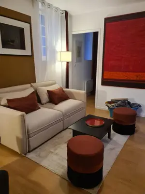 Coin salon dans l'établissement Gite d'Aure sur mer