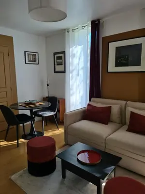 Coin salon dans l'établissement Gite d'Aure sur mer