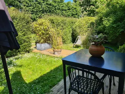 Jardin de l'établissement Gite d'Aure sur mer