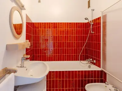 Salle de bains dans l'établissement Apartment Les Caravelles-7 by Interhome