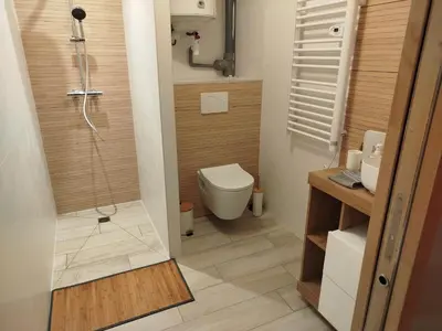 Salle de bains dans l'établissement Le Célina