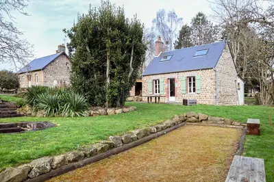 Jardin de l'établissement Le Lotus - 1000 m² de jardin