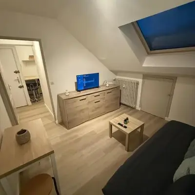Renovated studio Place Saint-Sauveur