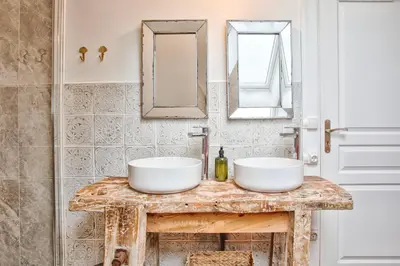 Salle de bains dans l'établissement L'échappée du Cotentin