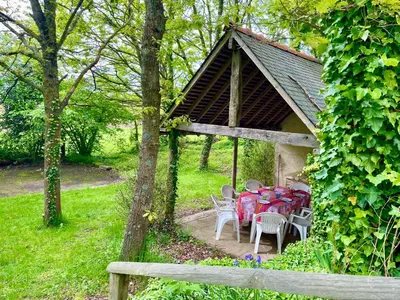 Jardin de l'établissement Le mélèze, dans la baie du Mont-Saint-Michel