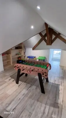 Tennis de table au sein de l'établissement Charmante maison en granit ou à proximité