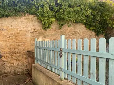 Plan de l'établissement L hippocampe petite maison cosie avec cour intérieure à 200 metres de la mer Normandie