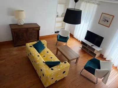 Télévision ou salle de divertissement dans l'établissement L' Annexe Barneville Bourg
