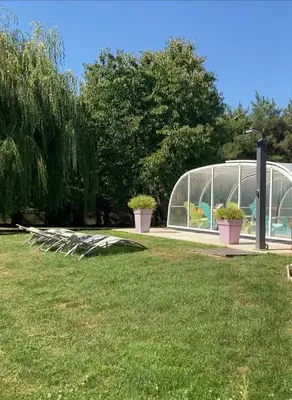 Jardin de l'établissement Maison Mama Neko