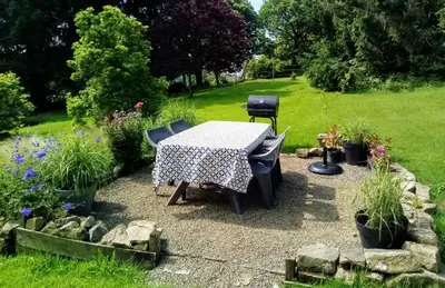 Jardin de l'établissement L'Insiniere Gite