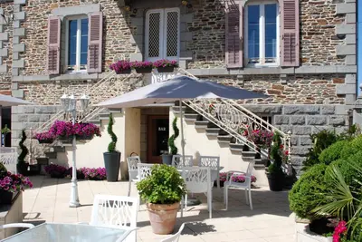 Jardin de l'établissement Hôtel Ariane & SPA