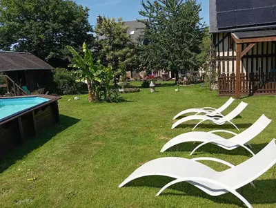 Jardin de l'établissement La Gerbaudiere Chambres&Table d hotes proche Mont Saint Michel CUISINE MAISON