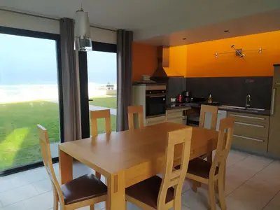 Cuisine ou kitchenette dans l'établissement Gites 