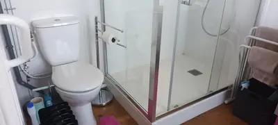Salle de bains dans l'établissement La Petite Ecole de la Baie