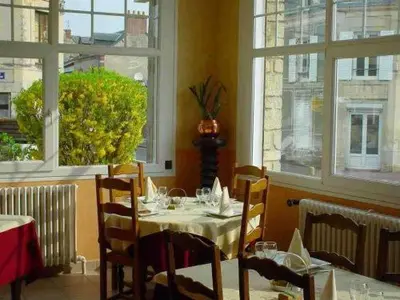 Restaurant ou autre lieu de restauration dans l'établissement Le Clos Normand