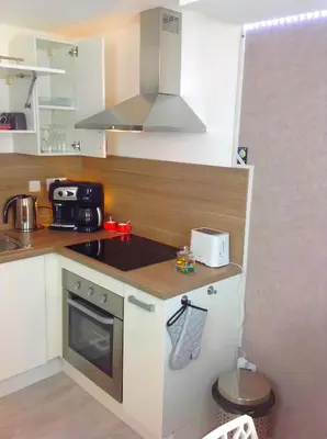 Cuisine ou kitchenette dans l'établissement Appartement sur 3 niveaux centre ville CAEN